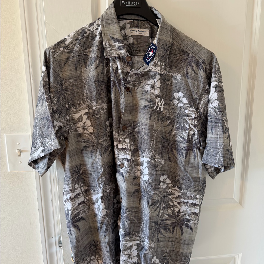 Tommy Bahama Gray Floral Short-Sleeve Button-Down Shirt